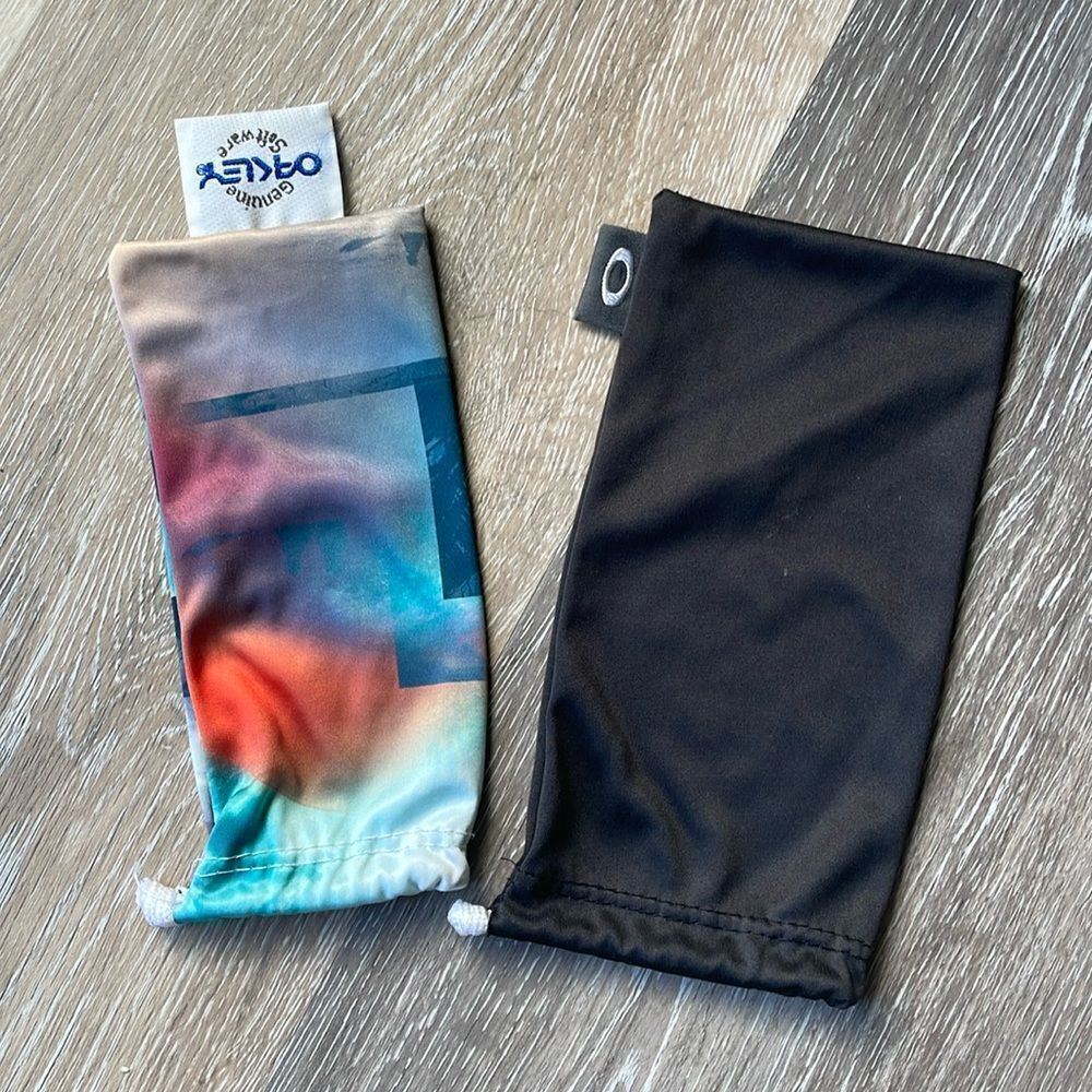 Bundle of 2 Oakley Soft Glasses Holders
